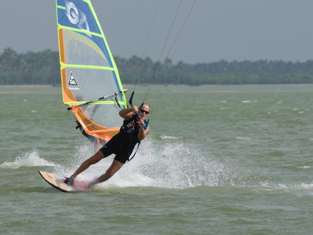 De Silva Wind Resort Kalpitiya - Kitesurfing School Sri Lanka المظهر الخارجي الصورة